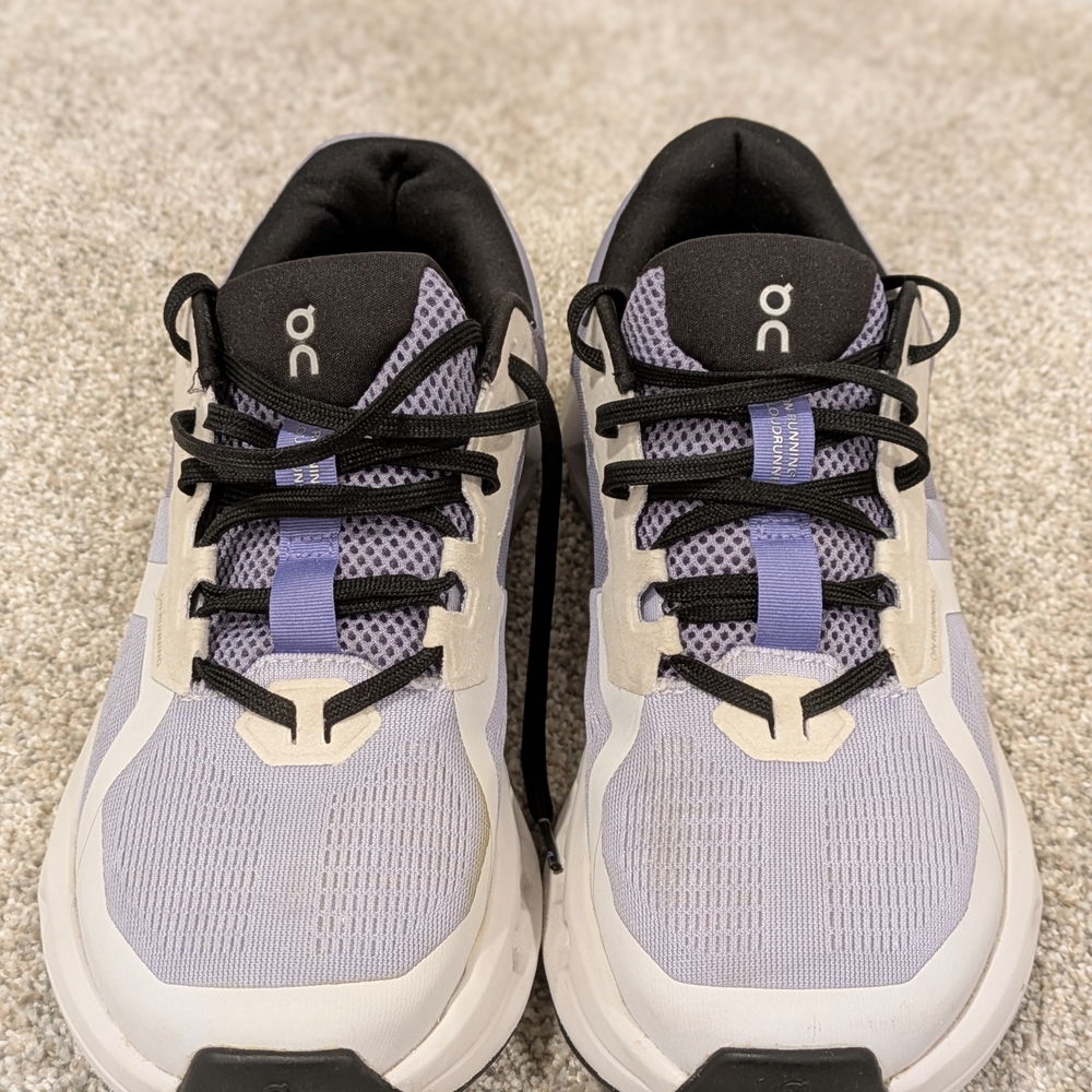 On Cloudrunner Running Shoes In Purple and Black. Women's Size 9 Athletic Shoes - Picture 4 of 6
